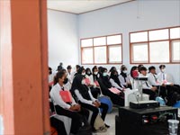 Shift Class Program Nomor 8